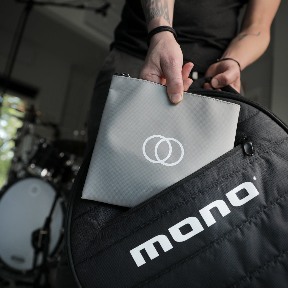 Drum FX Accessory Bag verstaut in einer Snare-Tasche